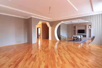 Satılır Həyət Evi Badamdarda
