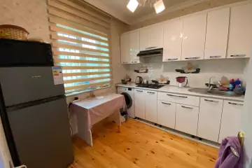 Satılır Həyət Evi Sarayda