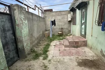 Satılır Həyət Evi Dədə Qorqudda