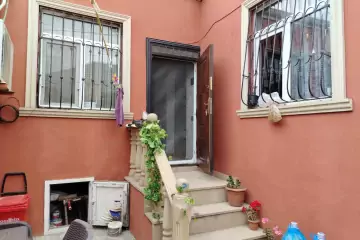 Satılır Həyət Evi Binəqədidə