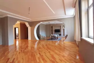 Satılır Həyət Evi Badamdarda