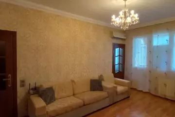 Satılır Köhnə Tikili 4-cü Mikrorayonda
