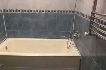 Satılır Köhnə Tikili 4-cü Mikrorayonda