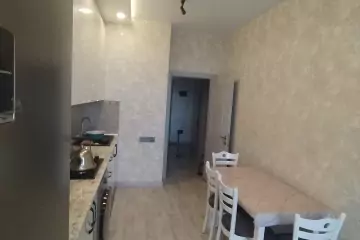Satılır Yeni Tikili Bakıxanovda
