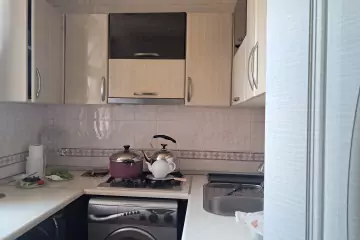 Satılır Köhnə Tikili 7-ci Mikrorayonda