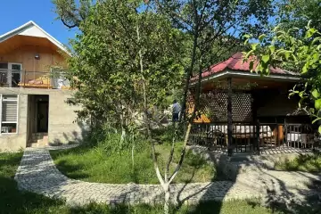 Günlük Kirayə Bağ Evi Quba Rayonunda