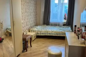 Satılır Köhnə Tikili 4-cü Mikrorayonda
