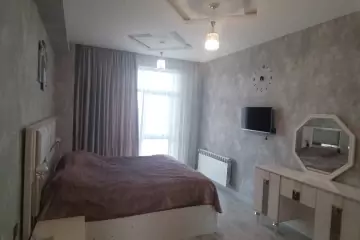Satılır Yeni Tikili Bakıxanovda