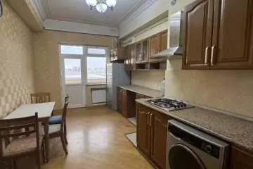 Aylıq Kirayə Yeni Tikili Heydər əliyev Mərkəzində