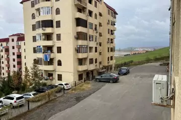 Satılır Yeni Tikili Masazırda 