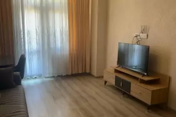 Satılır Yeni Tikili şərq Bazarında