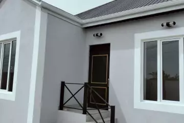 Satılır Həyət Evi Qalada