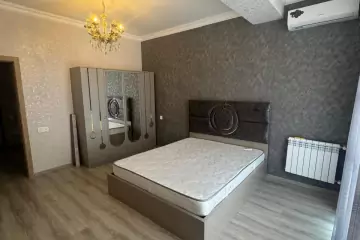 Satılır Yeni Tikili şərq Bazarında