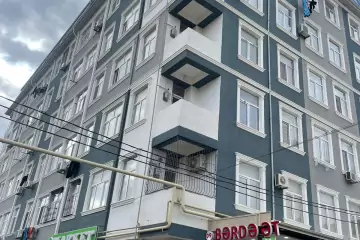 Satılır Yeni Tikili Masazırda