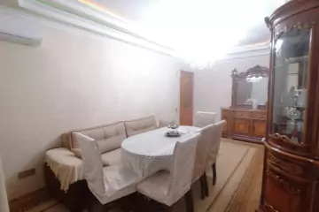 Aylıq Kirayə Köhnə Tikili Bakı Kinoteatrıda