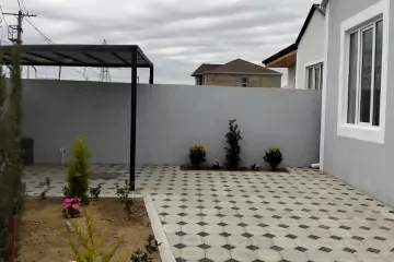 Satılır Həyət Evi Qalada