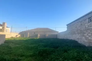 Satılır Həyət Evi Binədə