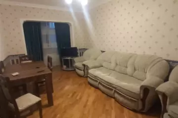 Aylıq Kirayə Köhnə Tikili Elmler Akademiyasıda