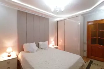 Aylıq Kirayə Köhnə Tikili Bakı Kinoteatrıda