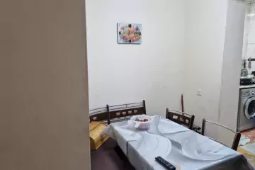 Satılır Köhnə Tikili Yeni Günəşlidə