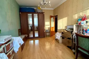 Satılır Köhnə Tikili Yeni Yasamalda