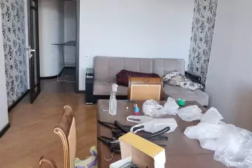 Satılır Yeni Tikili Elmler Akademiyasıda