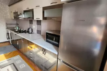 Aylıq Kirayə Yeni Tikili Beşmərtəbədə