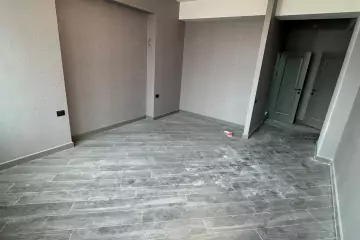 Satılır Yeni Tikili Yasamalda
