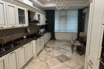 Aylıq Kirayə Yeni Tikili Elmler Akademiyasıda