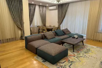 Aylıq Kirayə Yeni Tikili Elmler Akademiyasıda