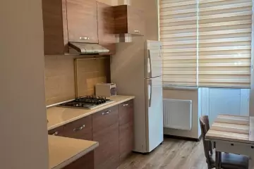 Satılır Yeni Tikili Yasamalda