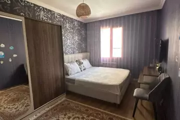 Satılır Köhnə Tikili Elmler Akademiyasıda