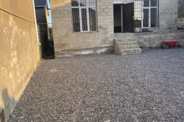 Satılır Həyət Evi Buzovnada