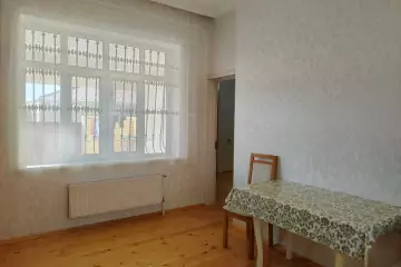 Satılır Həyət Evi Zabrat Qəsəbəsida