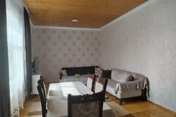 Satılır Həyət Evi Sarayda