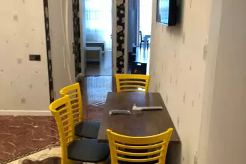 Aylıq Kirayə Yeni Tikili Elmler Akademiyasıda