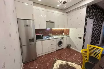 Aylıq Kirayə Yeni Tikili Elmler Akademiyasıda