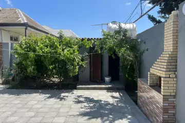 Satılır Həyət Evi Buzovnada