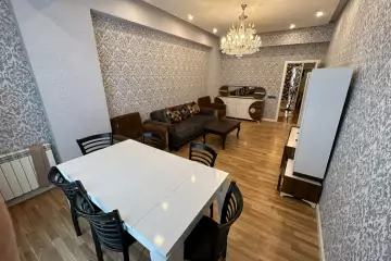 Aylıq Kirayə Yeni Tikili Elmler Akademiyasıda