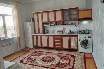 Satılır Həyət Evi Sarayda