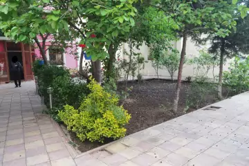 Satılır Həyət Evi Bakı Kinoteatrıda