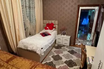 Satılır Köhnə Tikili Ukraniya Dairəsida