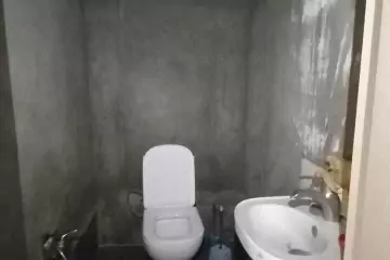Satılır Yeni Tikili Bakı Kinoteatrıda