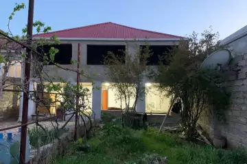 Satılır Həyət Evi Savalan Qəsəbəsida