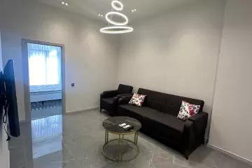 Satılır Yeni Tikili Ağ şəhər Kompleksində