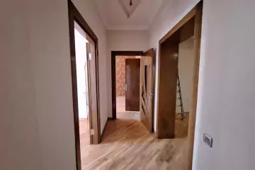 Satılır Yeni Tikili Elmler Akademiyasıda