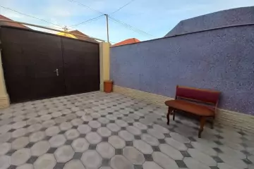 Satılır Həyət Evi Zabrat Qəsəbəsida
