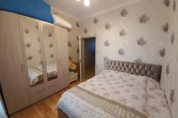 Satılır Həyət Evi Zabrat Qəsəbəsida