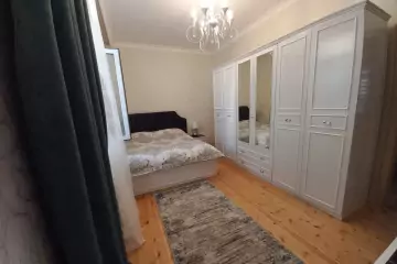 Satılır Həyət Evi Zabrat Qəsəbəsida