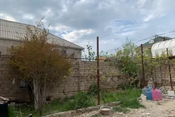 Satılır Həyət Evi Savalan Qəsəbəsida